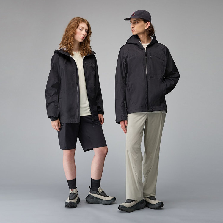 ハイキング パトロール × マムート ハードシェル フーデッド ジャケット black
