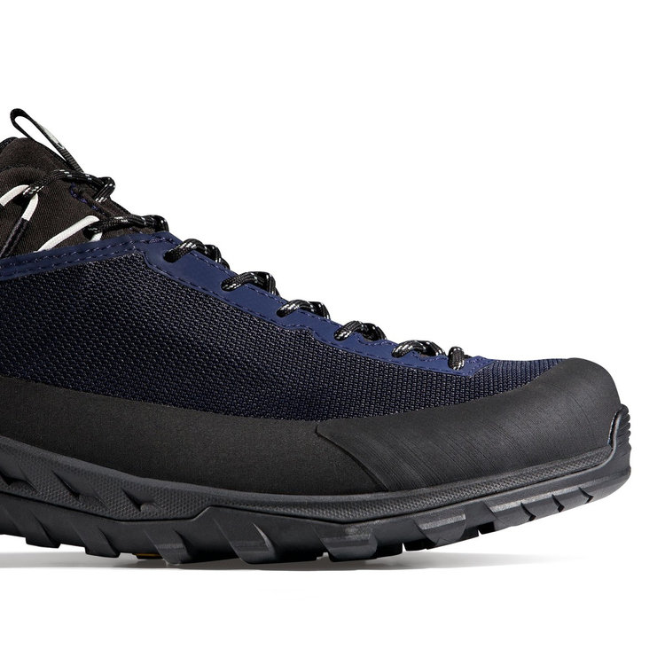 アルナスカ 4 ロー ゴアテックス marine-white