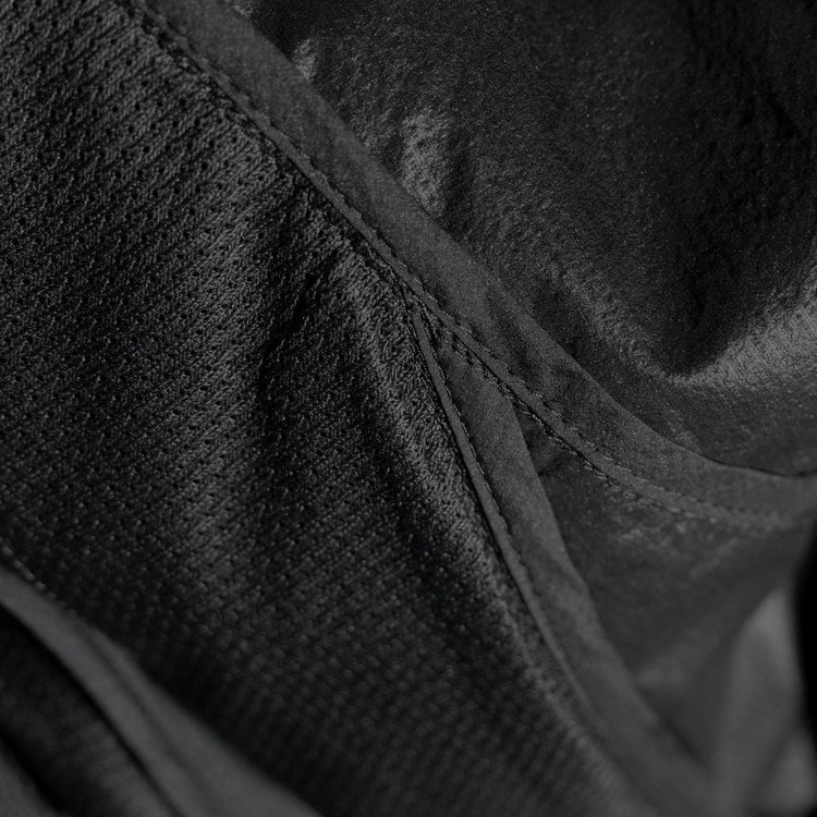 コンベイ ウィンドブレーカー フーデッド ジャケット アジアンフィット black