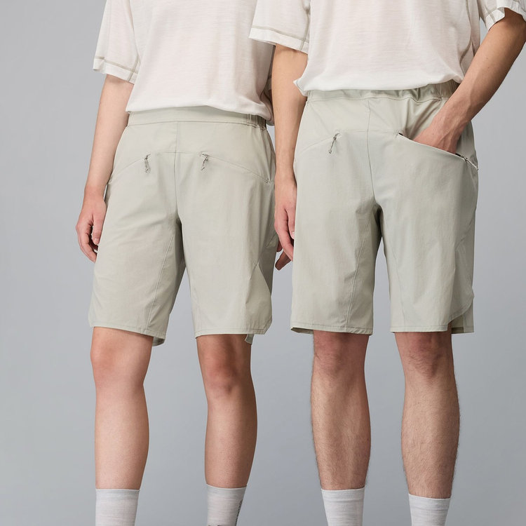 ハイキング パトロール × マムート ライト ショーツ willow whisper