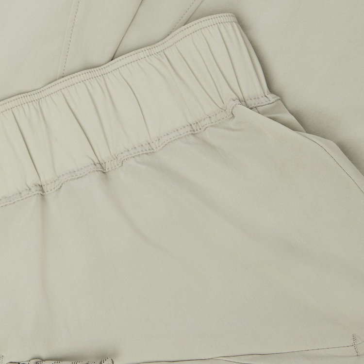 ハイキング パトロール × マムート ライト ショーツ willow whisper