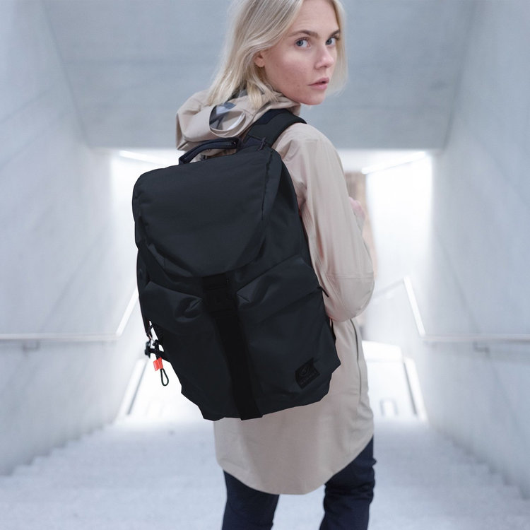 エクセロン 30 black