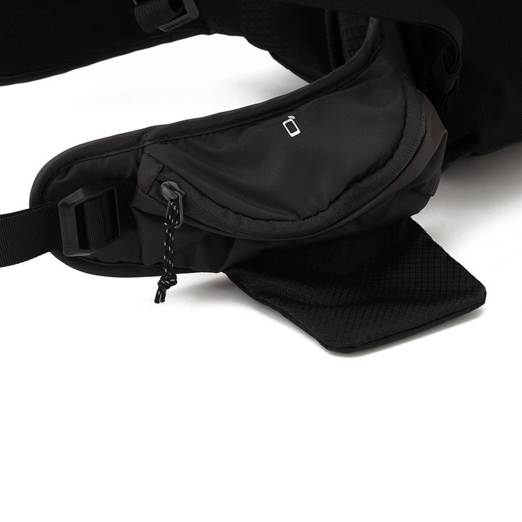 ハイキング パトロール × マムート デュカン 22 gabbro-black