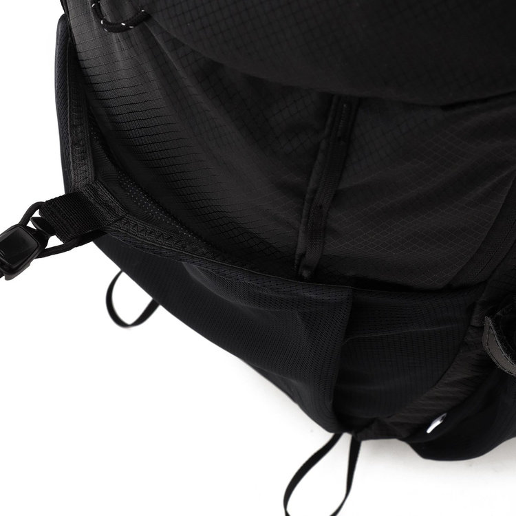 ハイキング パトロール × マムート デュカン 22 gabbro-black