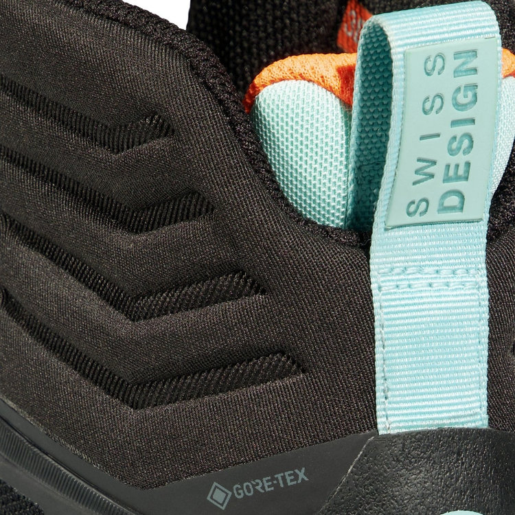 サプエン ハイ ゴアテックス black-dark frosty