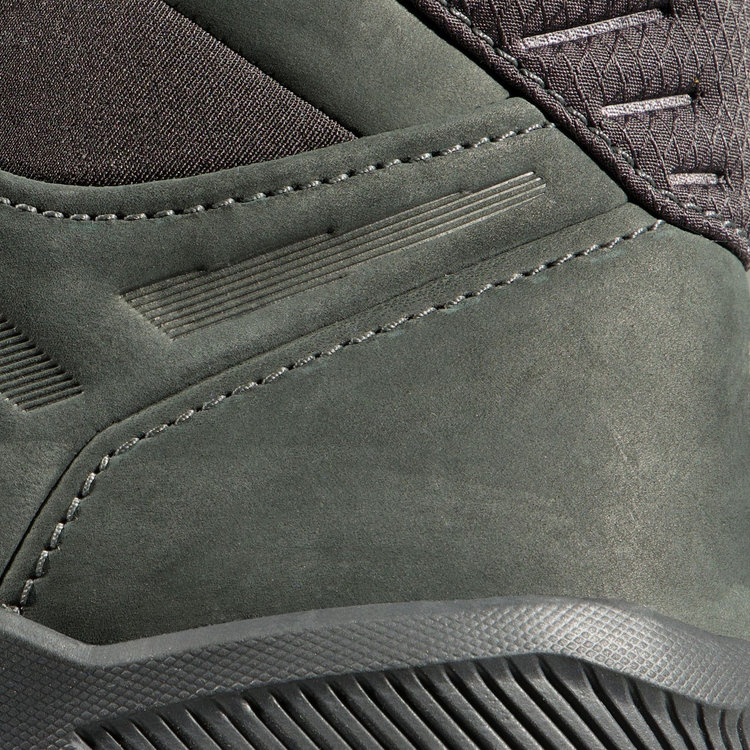 マーキュリー 4 ミッド ゴアテックス black