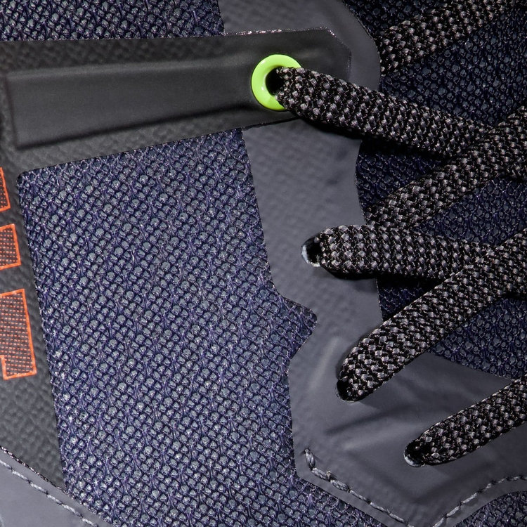 サーティグ 2 ミッド ゴアテックス dark titanium-vibrant orange