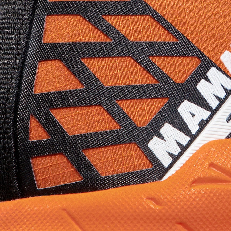 エナジー トレイルラン BOA ミッド dark tangerine-white