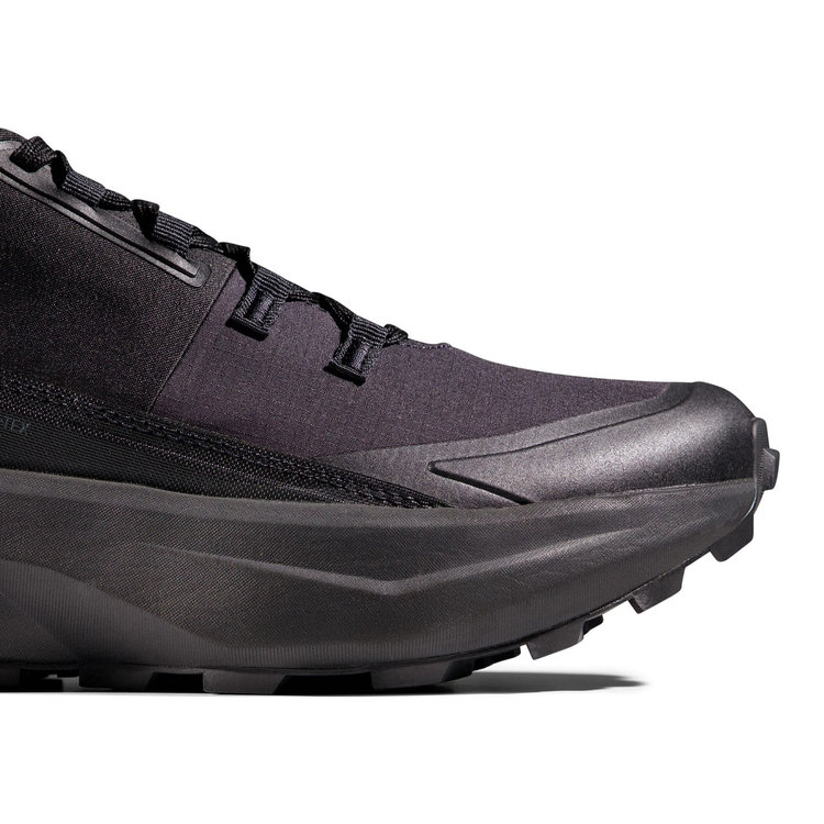 エナジー ハイク ロー ゴアテックス black