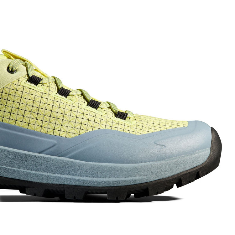 サーティグ 3 ロー ゴアテックス holunder-nebla