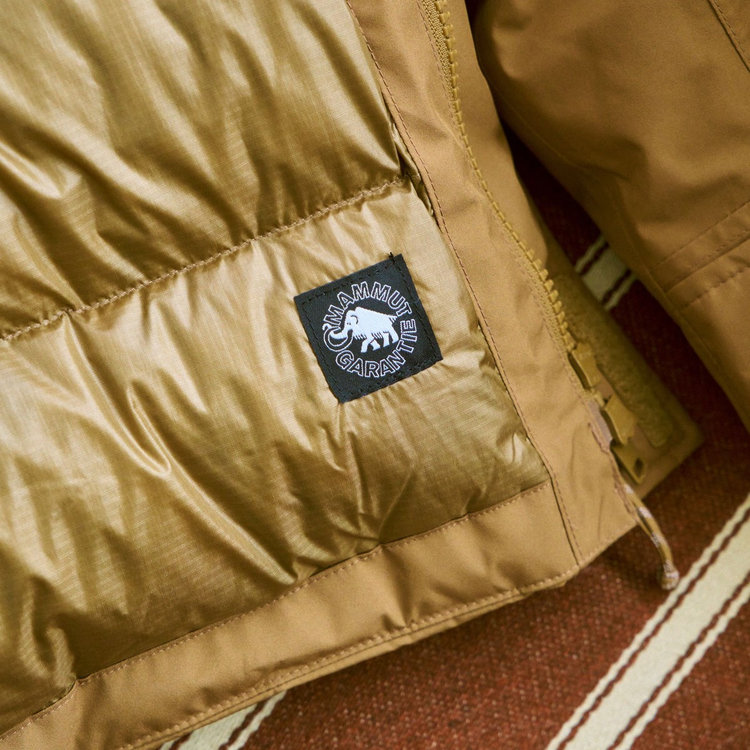 オベリスク ゴアテックス ハードシェル サーモ コート アジアンフィット claystone