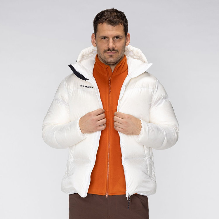 スノーフィールド インサレーション フーデッド ジャケット アジアンフィット white
