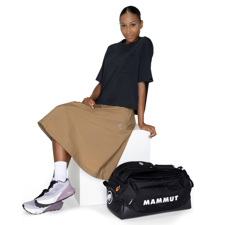 マムート オーバーサイズド Tシャツ アジアンフィット black