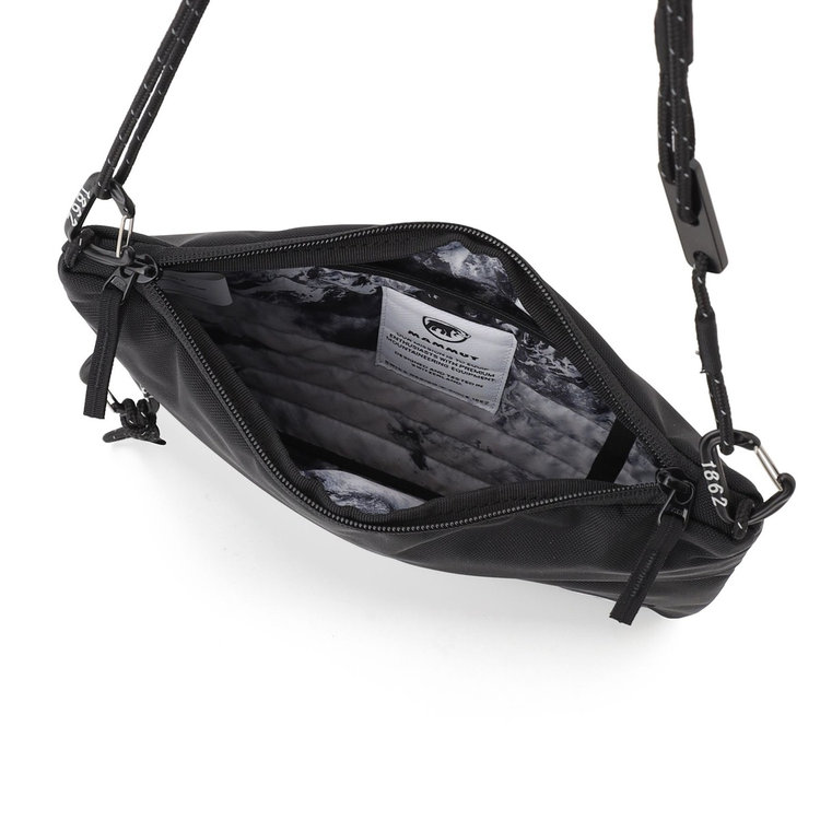 エクセロン 2.0 サコッシュ ジャパンエクスクルーシブ dark marsh