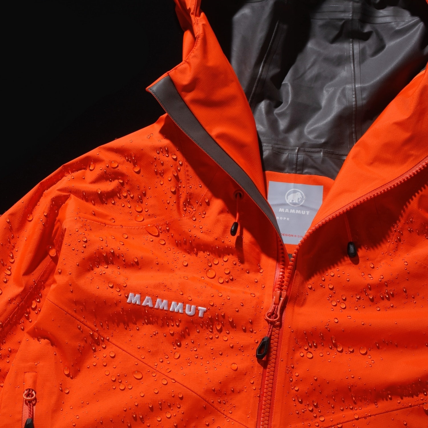Crater Light HS Hooded Jacket(スマホ画像)