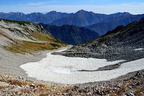 日本で氷河を見られるのはここだけ！立山氷河を巡る登山ツアーを開催。マムートの160周年を記念した登山ツアー第2弾応募開始！