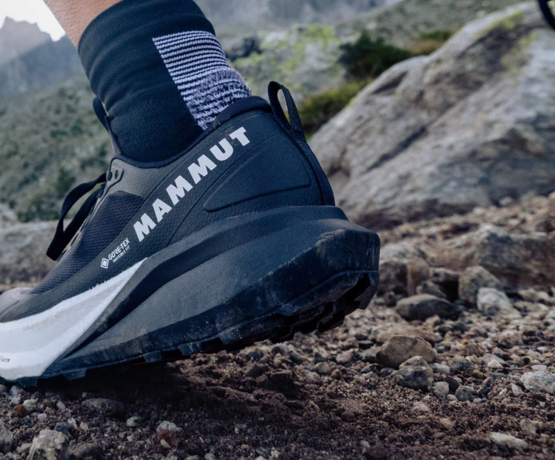 用途に合わせて選ぶマムートのシューズ