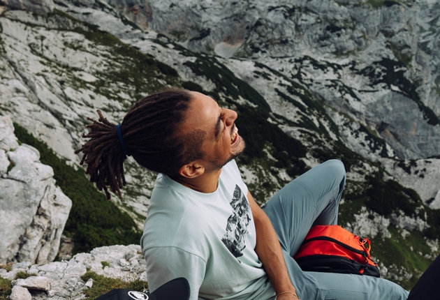 ハイキングに最適なシャツの選び方